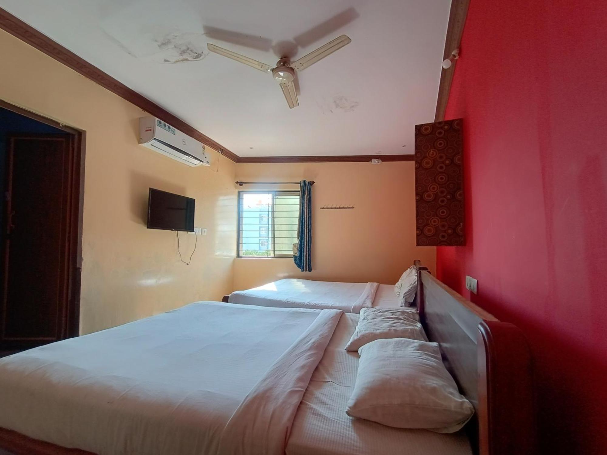 Hotel Malnad Grand Inn Kumbalgod Exterior foto
